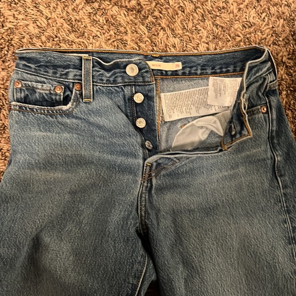 Levi’s Wedgie Ankle Jeans - Picture 7 of 8